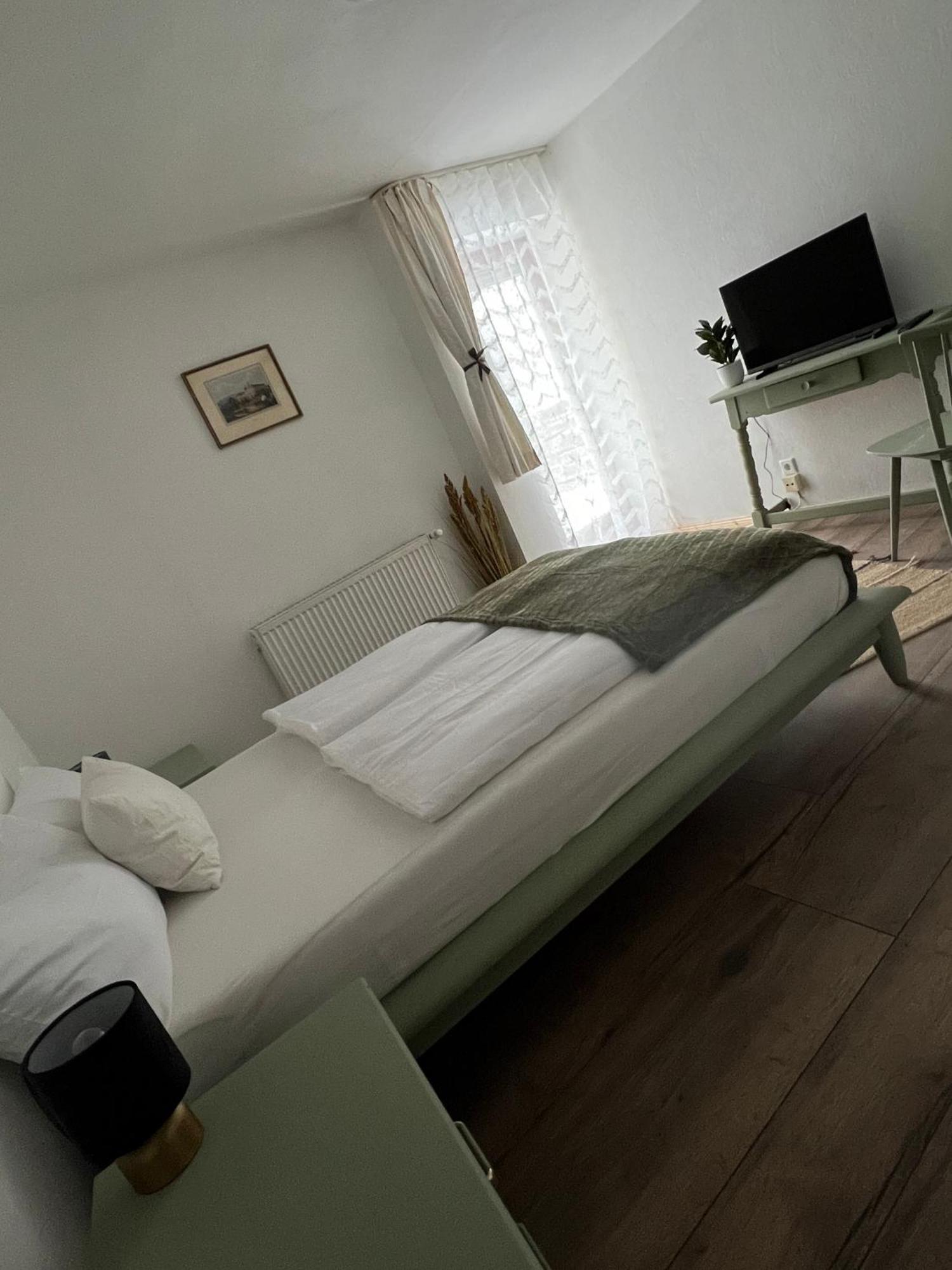 Haus Zum Guten Hirten Steinsfeld ภายนอก รูปภาพ