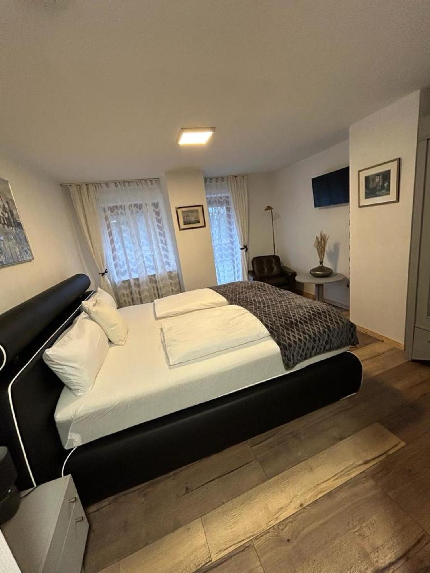Haus Zum Guten Hirten Steinsfeld ภายนอก รูปภาพ