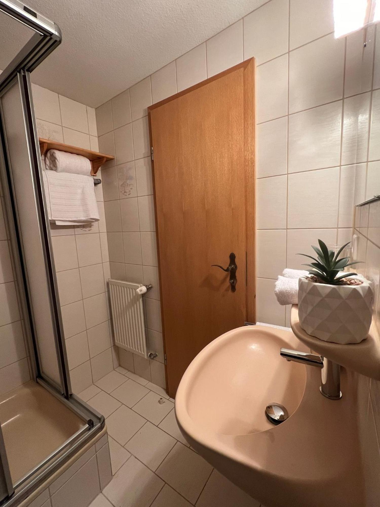 Haus Zum Guten Hirten Steinsfeld ภายนอก รูปภาพ