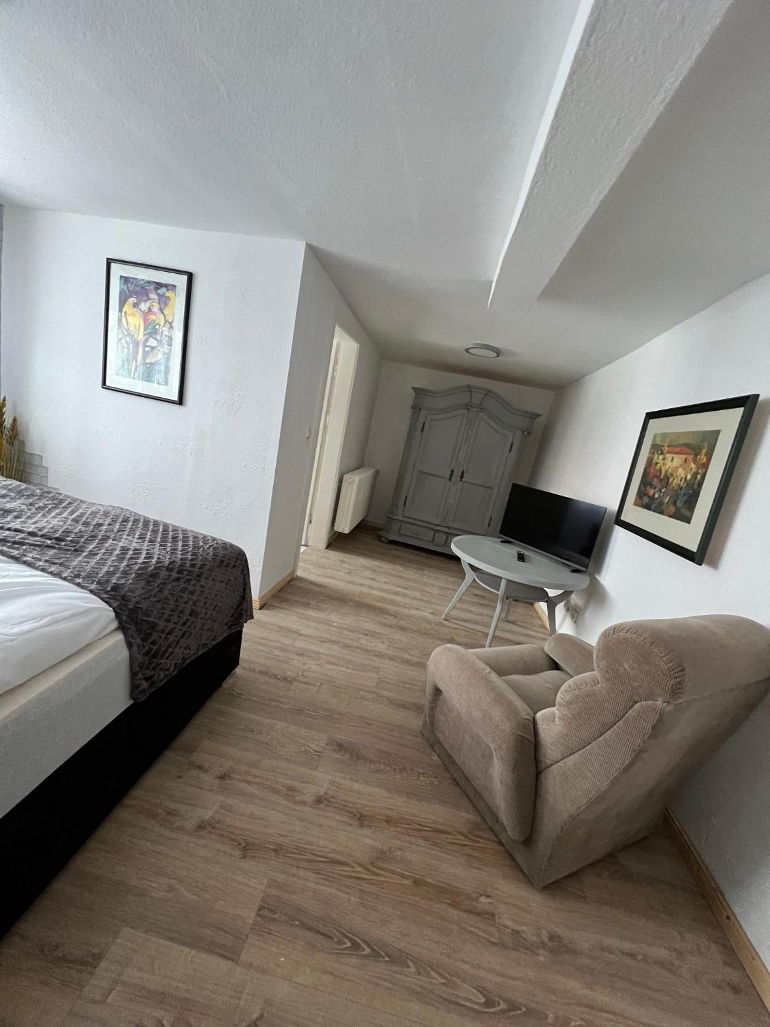 Haus Zum Guten Hirten Steinsfeld ภายนอก รูปภาพ