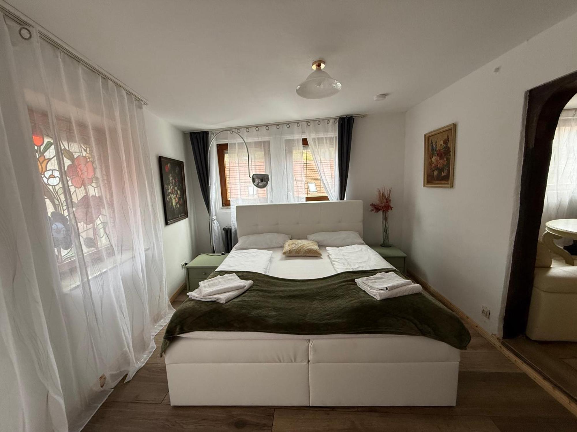 Haus Zum Guten Hirten Steinsfeld ภายนอก รูปภาพ